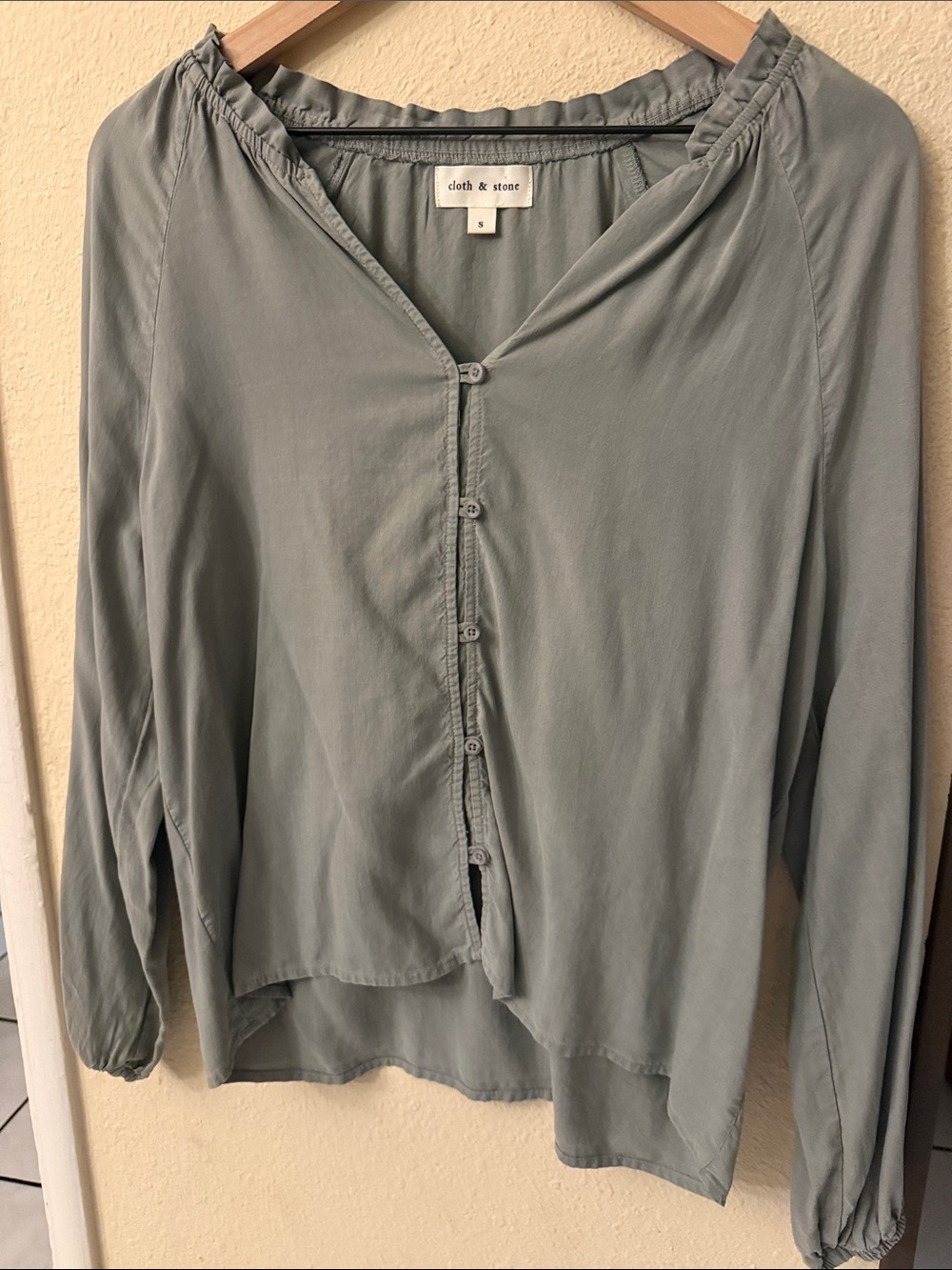 cloth & stone Dusty Sage Button-Front Women's Blouse